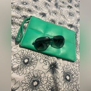 Bundle deal glasses and cute green bag , going for 30 dollers